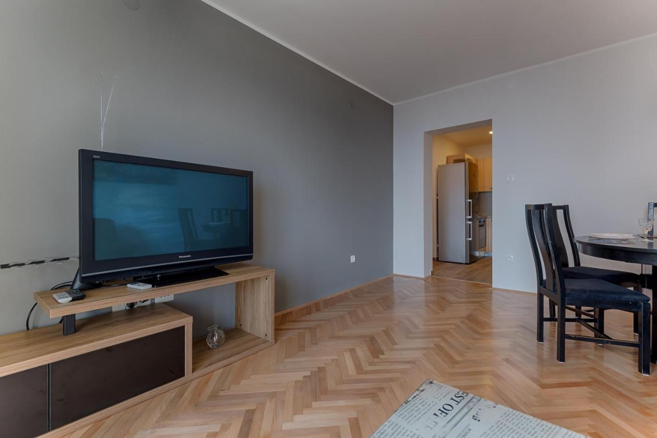 Two Bedroom Apartment Paris 里耶卡 外观 照片