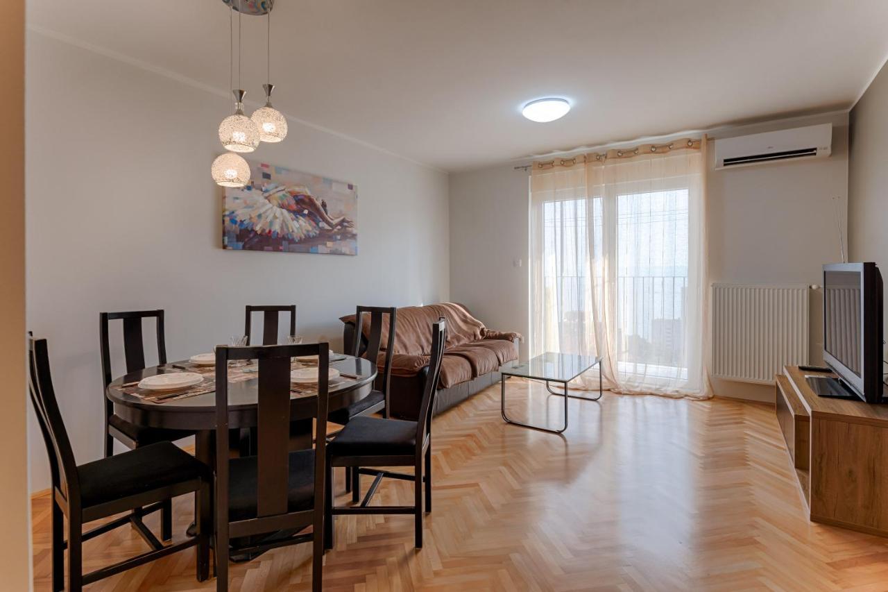 Two Bedroom Apartment Paris 里耶卡 外观 照片