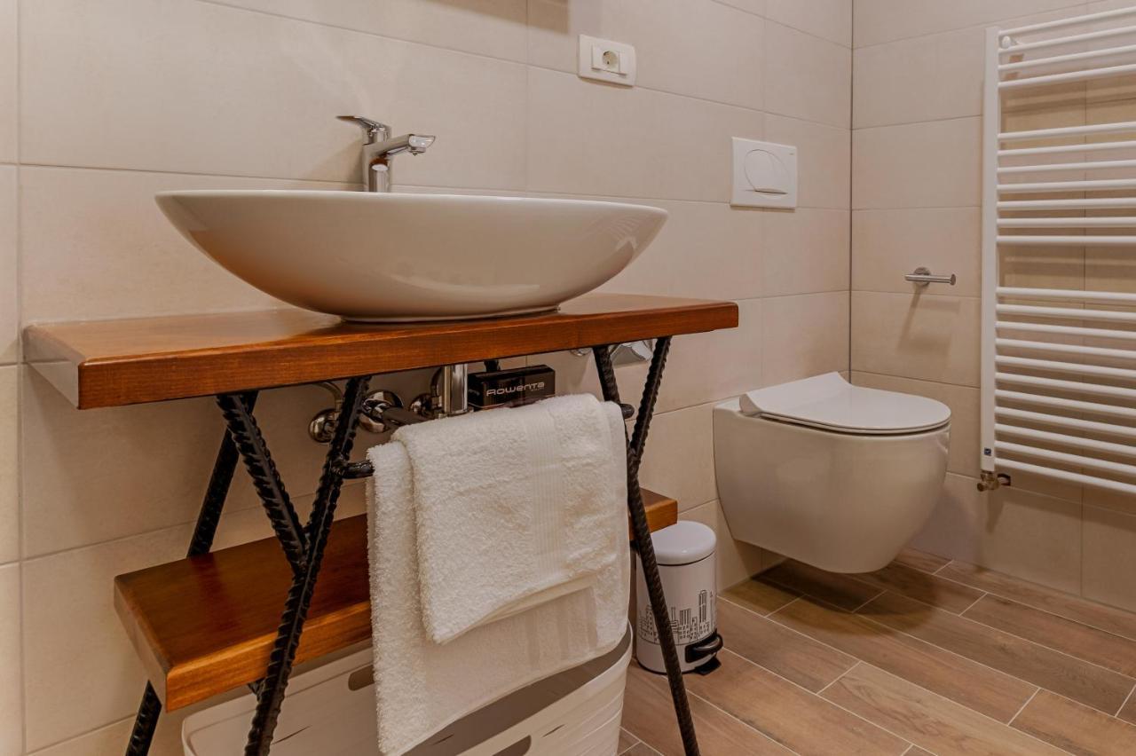 Two Bedroom Apartment Paris 里耶卡 外观 照片